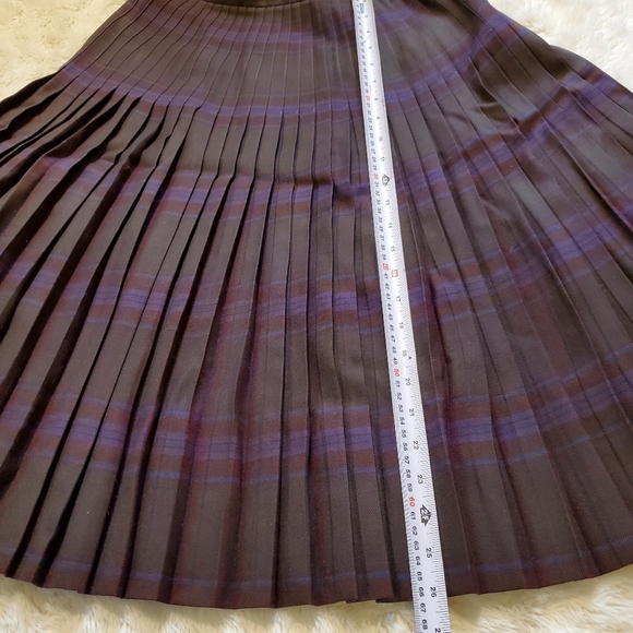 Highland Queen Small Womens Wool Skirt Brown/ Purple Plaid. Vintage - Picture 4 of 4